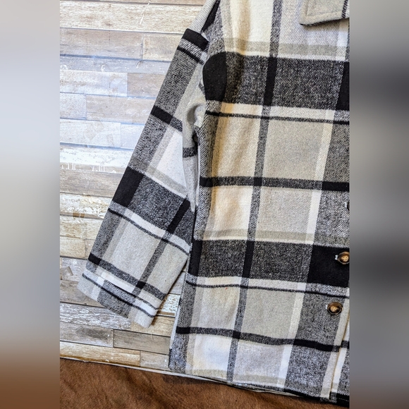 NWT Black Gray Plaid Flannel Shacket W Button Down - Picture 6 of 16